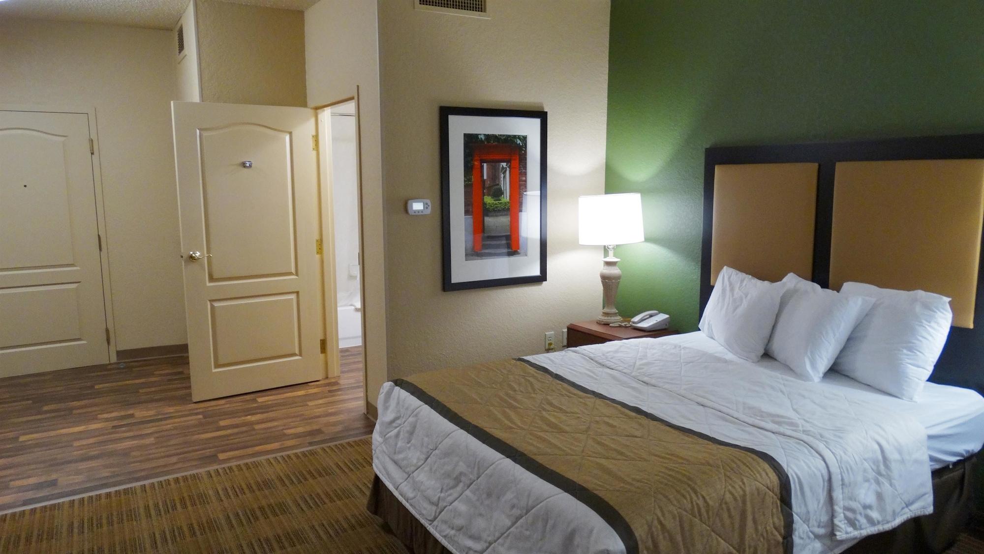 Extended America - Dallas - Frankford Road 2*